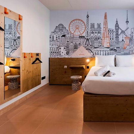 Easyhotel Madrid Alcala Zewnętrze zdjęcie