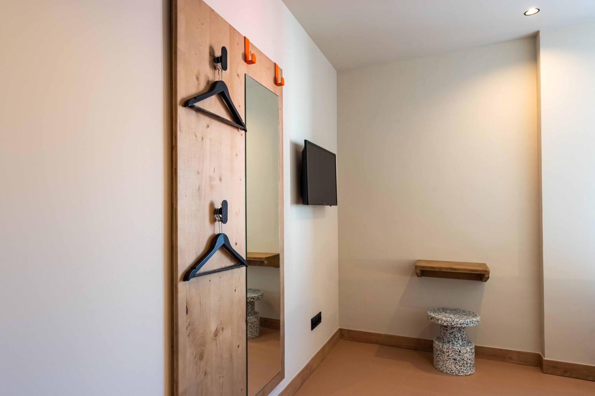 Easyhotel Madrid Alcala Zewnętrze zdjęcie