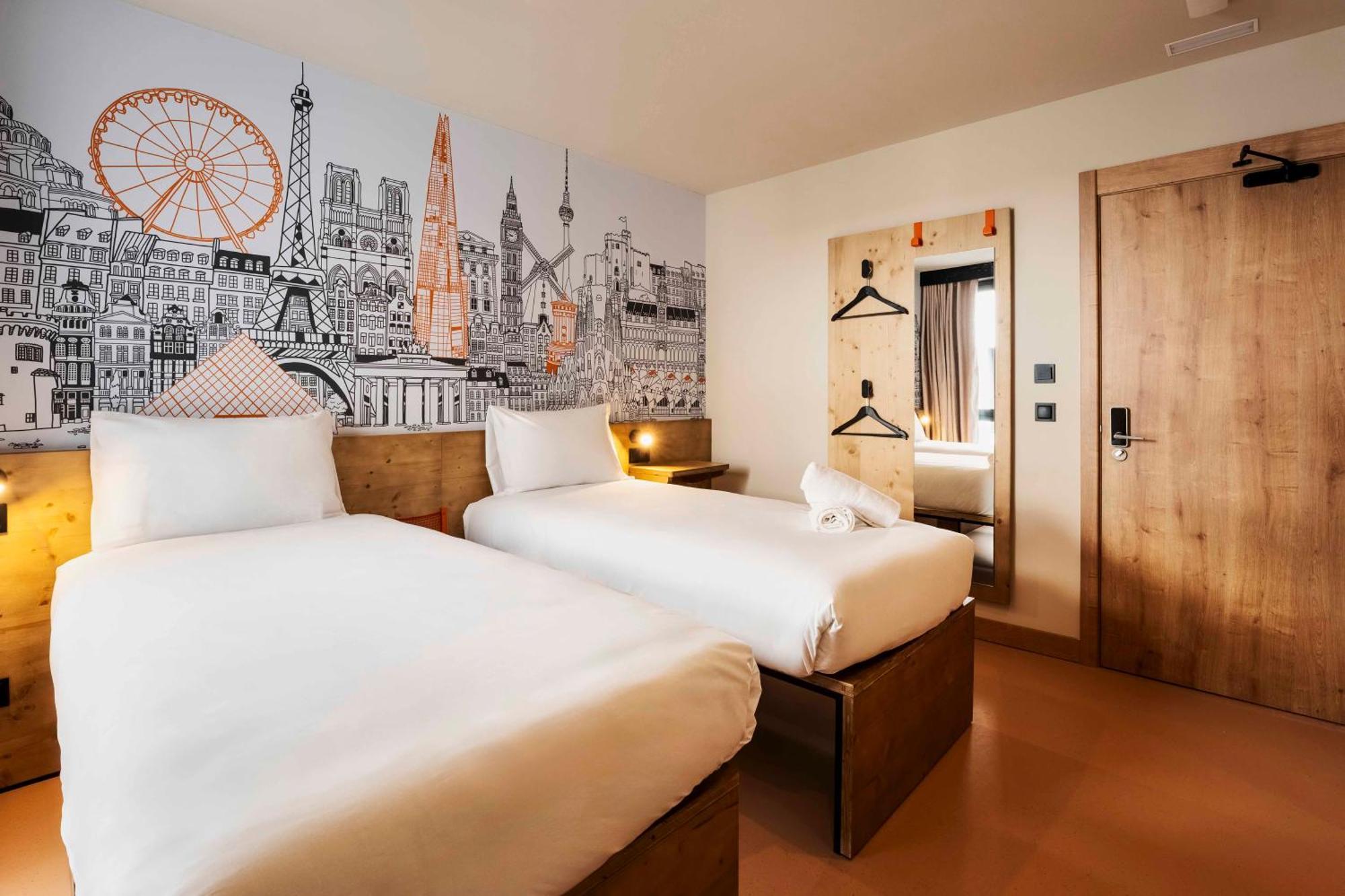 Easyhotel Madrid Alcala Zewnętrze zdjęcie