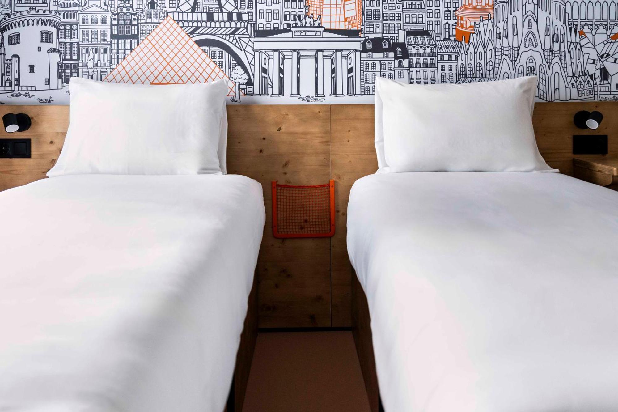Easyhotel Madrid Alcala Zewnętrze zdjęcie