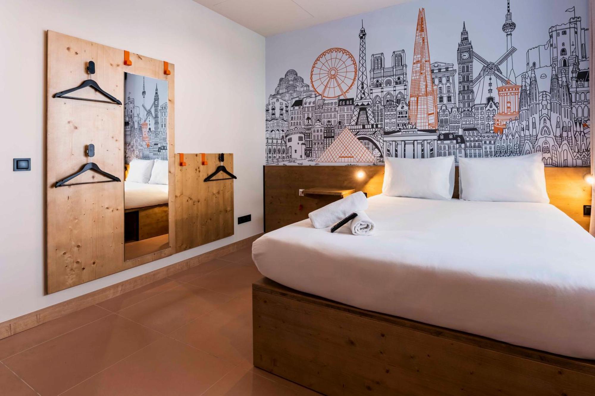 Easyhotel Madrid Alcala Zewnętrze zdjęcie